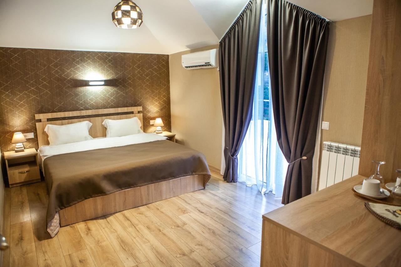 Wine Castle Hotel Tbilisi Exterior photo